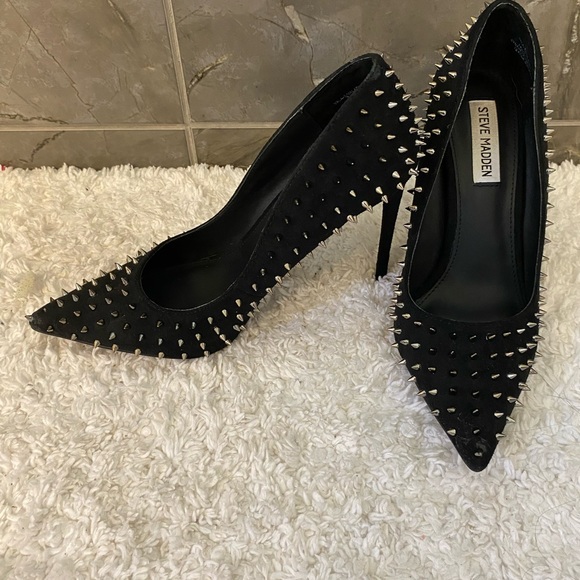 Spike Heels - Picture 2 of 3